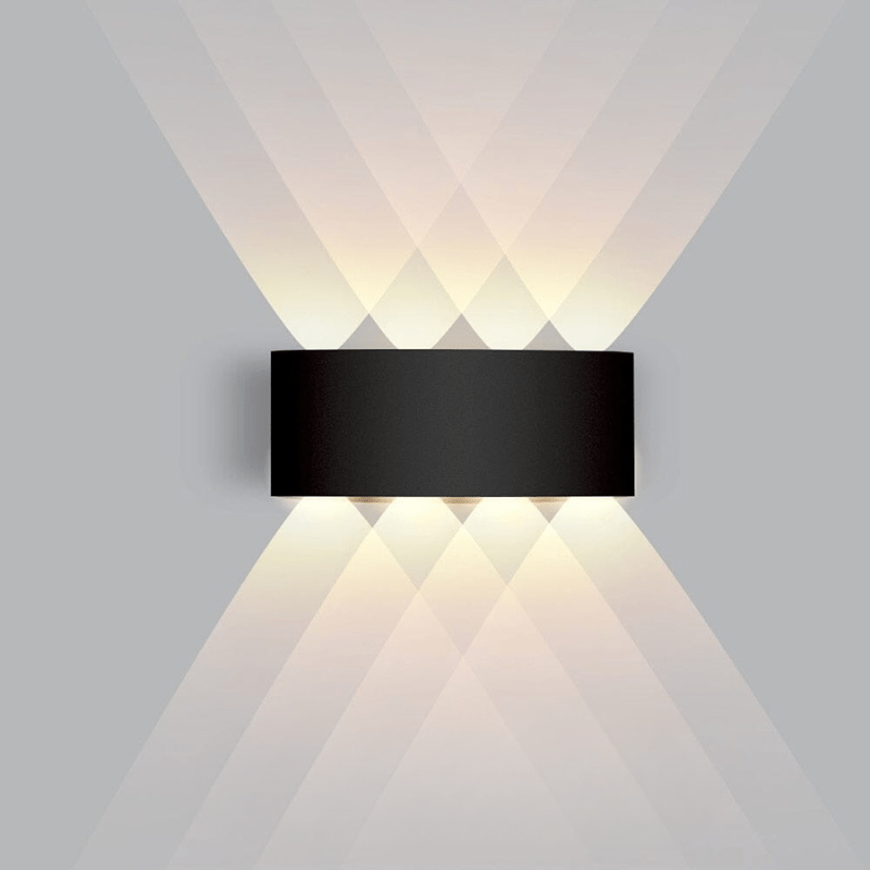 Energivenlig LED-væglampe i aluminium til facade, have og indkørsel