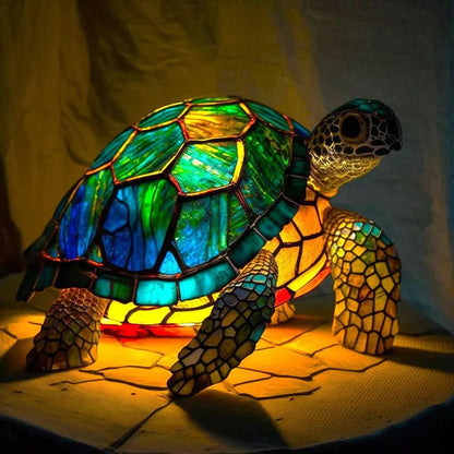 Kunstnerisk bordlampe i glas med dyremotiv til hyggelig stemning