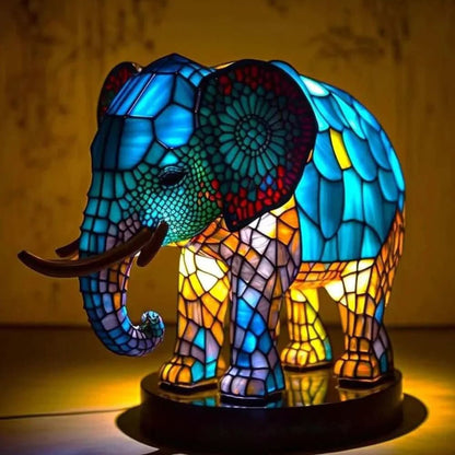 Kunstnerisk bordlampe i glas med dyremotiv til hyggelig stemning