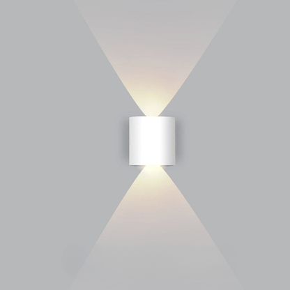 Energivenlig LED-væglampe i aluminium til facade, have og indkørsel