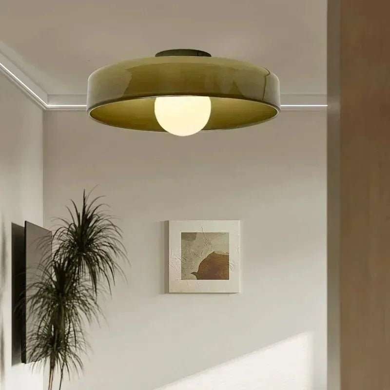 Nordisk loftlampe i klart glas til køkken, stue og soveværelse