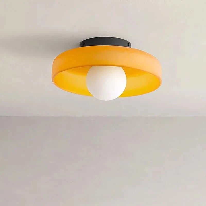 Nordisk loftlampe i klart glas til køkken, stue og soveværelse