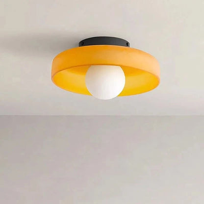 Nordisk loftlampe i klart glas til køkken, stue og soveværelse