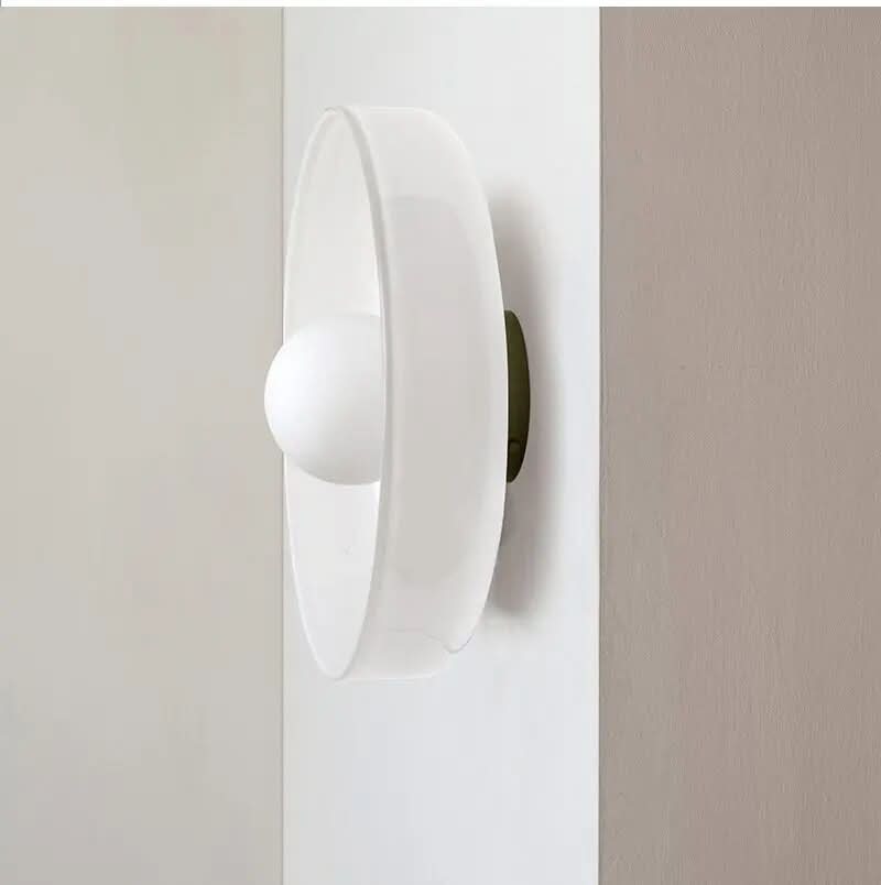 Nordisk loftlampe i klart glas til køkken, stue og soveværelse