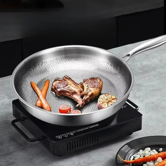 Lazotree | Hamret stegepande i titanium med slip-let overflade til induktion