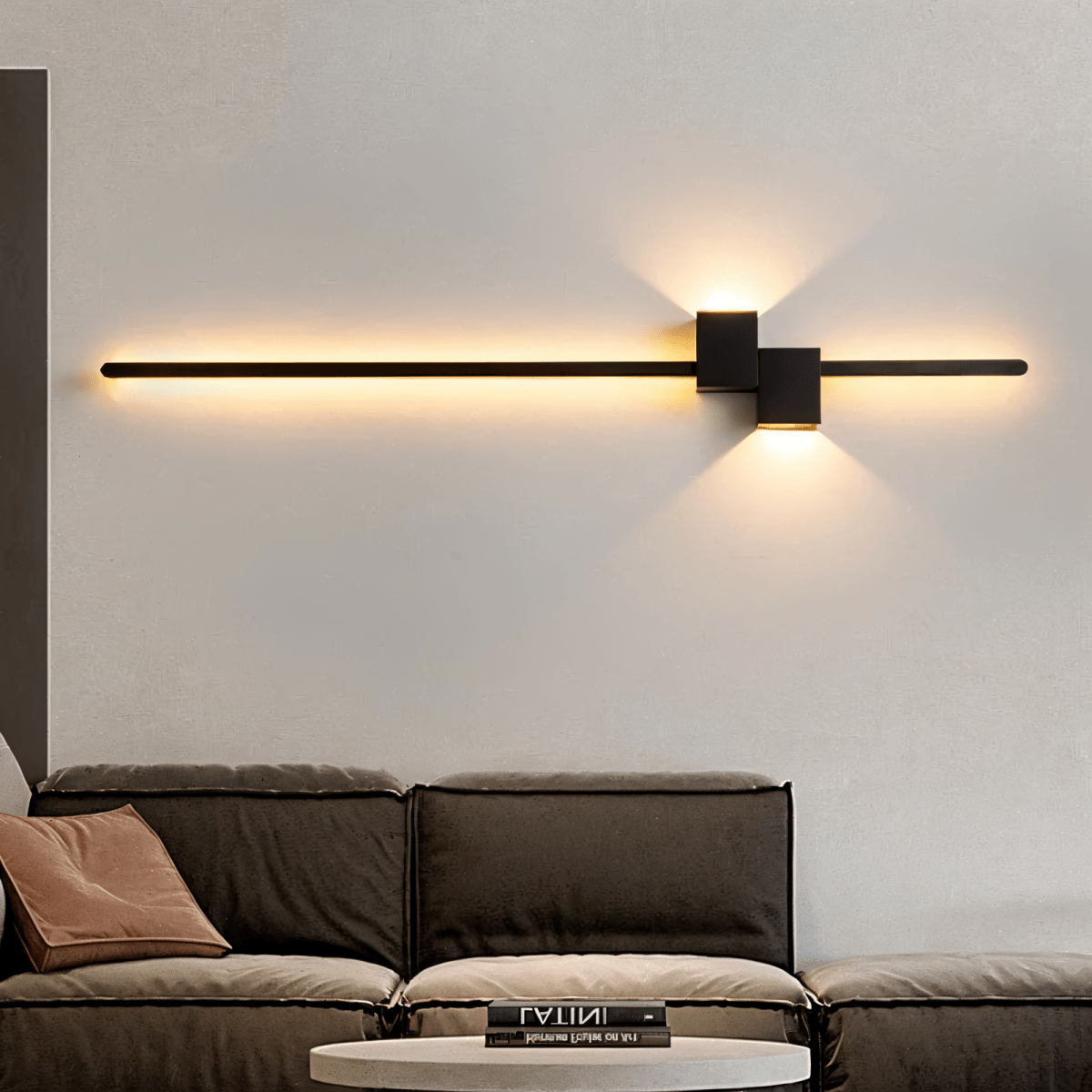 Minimalistisk LED-væglampe i metal til indirekte lys