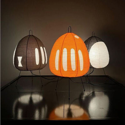 Elegant bordlampe i rispapir med jernfod i japansk design