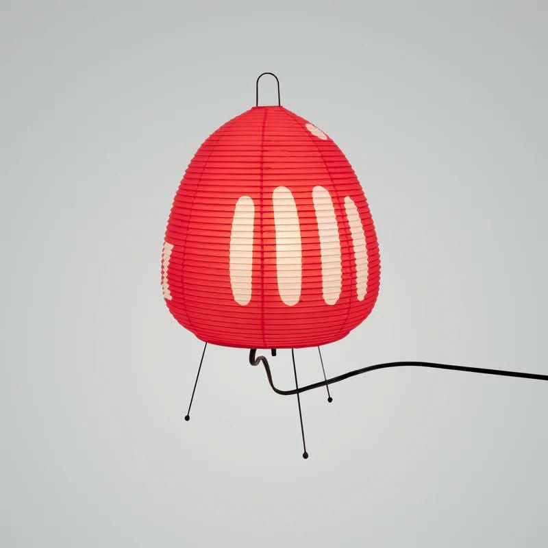 Elegant bordlampe i rispapir med jernfod i japansk design