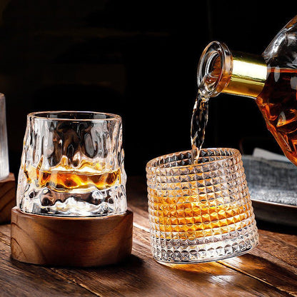 Drejelige whiskyglas i blyfrit krystal med gaveæske til whiskyelskere